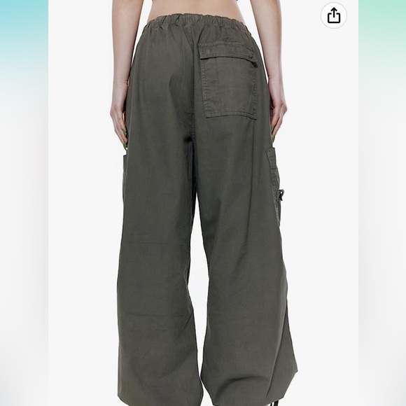 green cargos - Picture 3 of 4